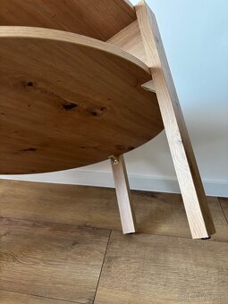 Okruhly konferencny stolik - 8