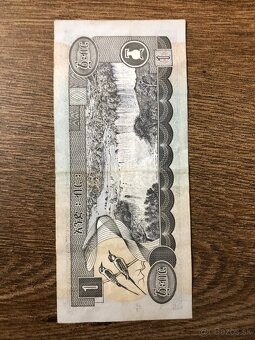 Bankovky RÔZNE (SVET) 2 - 8