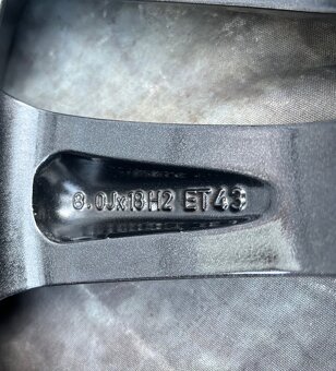 Zimní orig sada Mercedes Třídy E213 2 rozměr top pneu - 8