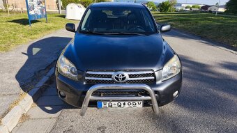 TOYOTA RAV4 2.2 D-4D - 8