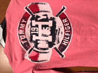 TOMMY HILFIGER originál baby pink damske tricko S - 8