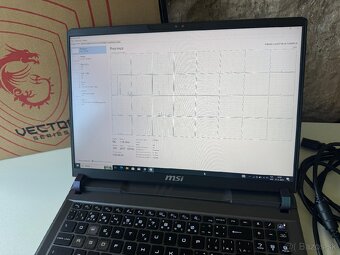 MSI Vector 16 - RTX 4080 - i9 14900HX - 64 GB RAM - 2TB SSD - 8