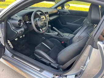 Toyota GR86 2.4 Boxer Executive - 8