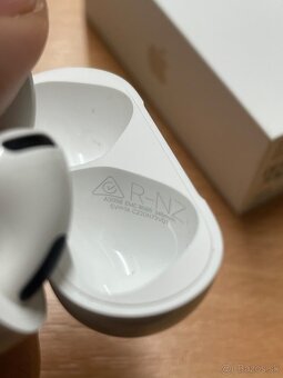 AirPods 4 bez ANC - 8