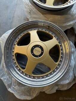 OZ FUTURA 5x130 R18 - 8