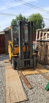 VYSOKOZDVIŽNÝ VOZÍK JUNGHEINRICH - 8