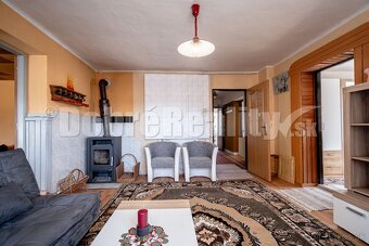 REZERVOVANÝ: Rodinný dom na rekonštrukciu, 147 m2, Beňuš, ok - 8
