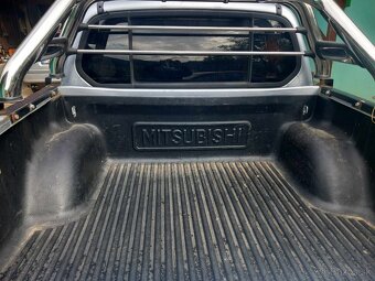 L200 - 8