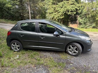 Peugeot 207 1.4 54kW benzin - 8