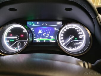 Predám: TOYOTU Camry, hybrid, 2,5, Execut. 131 kW, AT + VIP - 8
