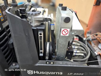 Ježkový vibračný valec Husqvarna LP 9505 - 8
