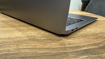 Apple Macbook Air Retina 2018 I5 space gray - 8
