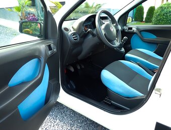 FIAT PANDA 1.2benzin 4x4 -2010 - KLIMA, VYHREV SEDADIEL, STK - 8