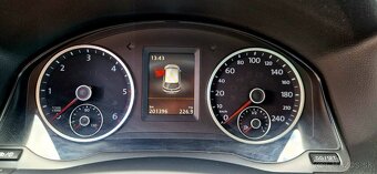 VW Tiguan 2.0 TDI 4Motion - 8