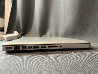 Predám MacBook Pro 13 inch mid 2010 - 8