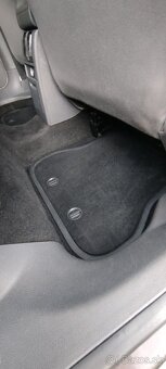 Volkswagen Caddy 2.0 tdi 103kw automat ZĽAVA - 8