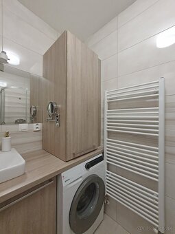 Prenajom moderneho 2-izboveho bytu s terasou a parkovacim mi - 8