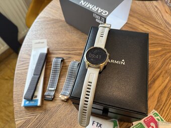 Garmin fenix 7s sapphire solar titanium rose gold top stav - 8