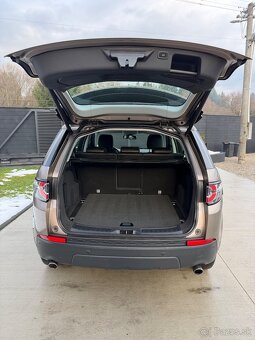 Land Rover Discovery Sport - 8