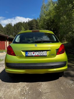 PEUGEOT 207 - 8