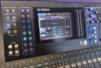 Yamaha LS9/32 - 8