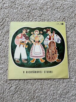 Predám LP vinyl platne - 11 rôznych platní - 8
