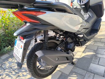 Honda Forza 125 - 8