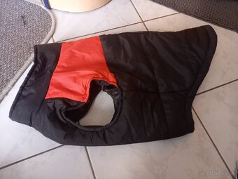 Oblečenie pre psa bunda, mikina, vesta, svetrík - 8