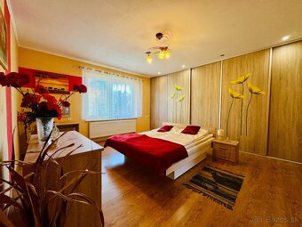 Priestranný dom s veľkým pozemkom – Nižná Hutka - 8