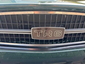 Velmi krásný a zachovalý Triumph TR6 z roku 1974 - 8