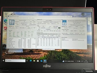 Fujitsu LifeBook U938 červený ultrabook Win 11 - 8