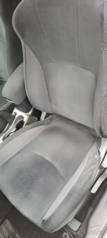 Mitsubishi Outlander  4x4 - 8