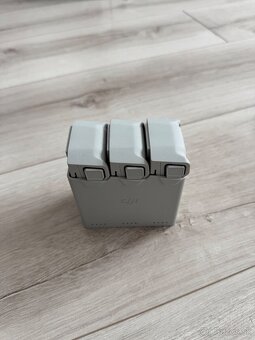 DJI 4 mini pro  fly more combo - 8