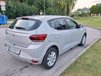 Dacia Sandero - 8