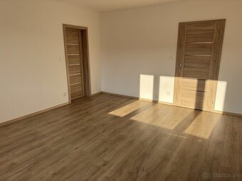 Štýlový 3-izbový byt po kompletnej rekonštrukcii – Sekčov, P - 8