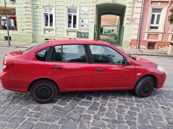 Predám Renault Thália 2 1.2 62kw r.v:2010 92000km - 8