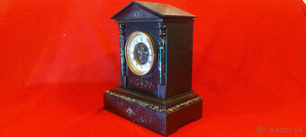 KRBOVÉ MRAMOROVÉ HODINY - 8