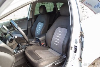 Kia Ceed SW 1.6 GDI - 8