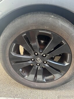 KIA Sportage 5x114,3 pneu 235/55 R18 -Originál elektrony - 8
