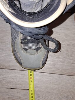 Snowboard + obutie - 8