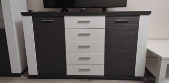 Manželská posteľ+nábytok - 8