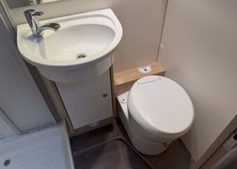 Predam autokarava Sunglight A68 - 8