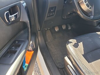 Nissan QASHQAI  1,6dCi  4x4 - 8