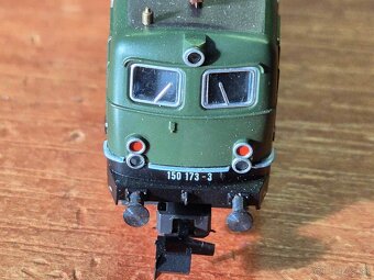 Lokomotíva BR150 - 8
