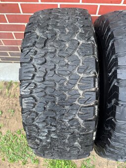 Predám 4x offroad pneu 315/70 r17 315/70/17 4x4 R17 SUV M+S - 8