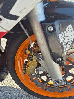 CBR 600 RR REPSOL - 8