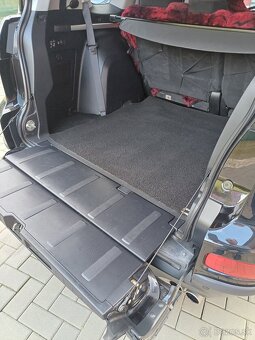 MITSUBISHI OUTLANDER 2,0 TDI 4x4 2007 - 8