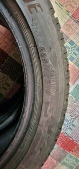 Predám Zimne pneu 225/45 R18 - 8