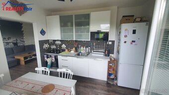 REZERVOVANÉ - Veľký, slnečný, kompletne zrekonštruovaný 3i b - 8