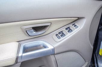 Volvo XC90 XC 90 D5 Summum A/T 7m - 8